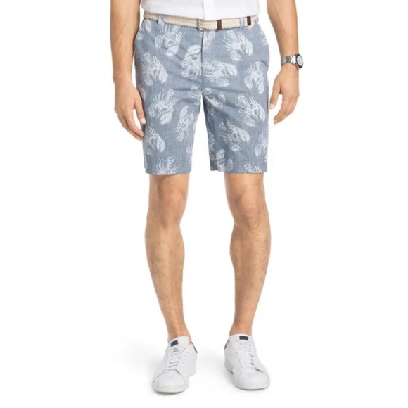 Izod SaltWater Men's Red Shorts Chino Lobster Print Size 30W 9.5 Inseam NWT - Picture 1 of 12